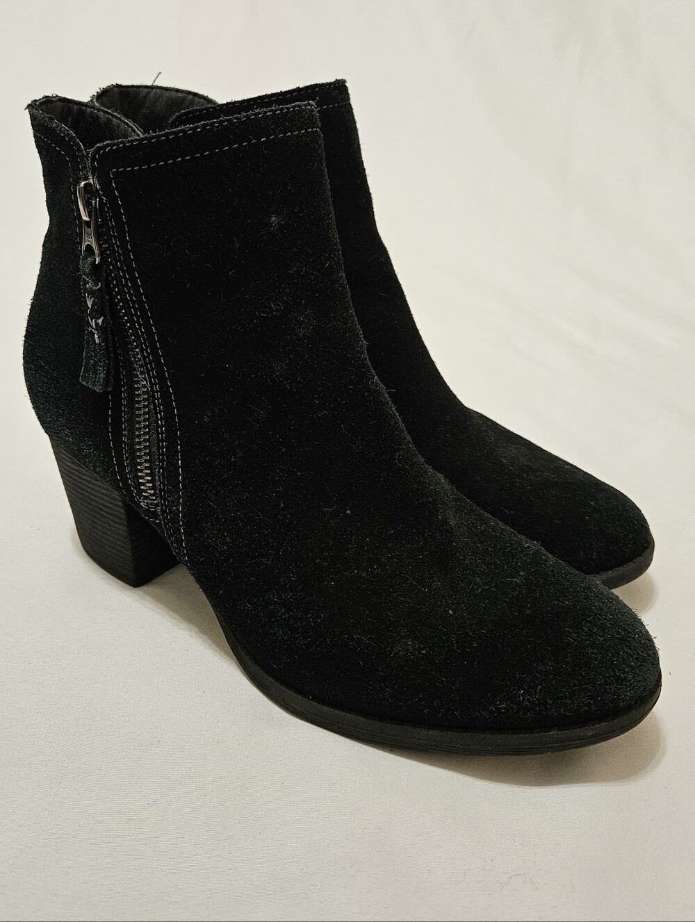 Skechers Taxi Pit in Town Suede Side Zip Bootie Black Women's Size 10 M US
